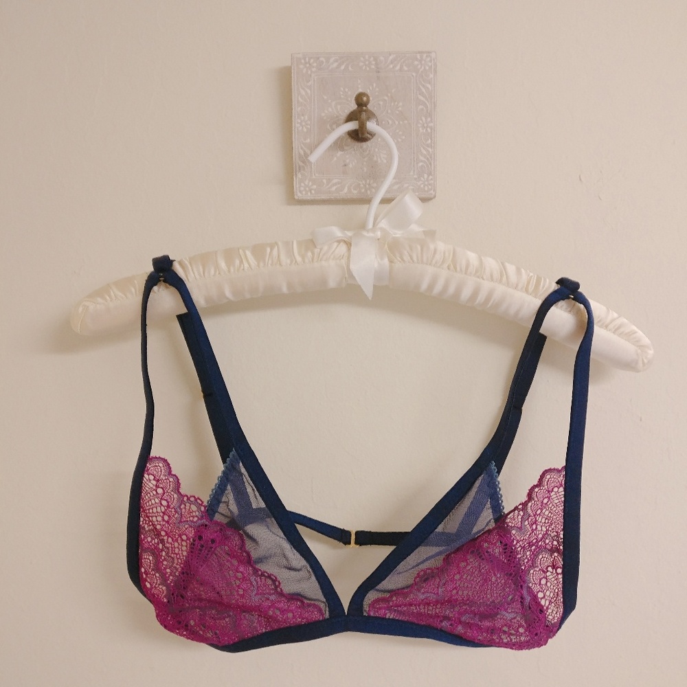 Luva Huva Bralette NWOT
